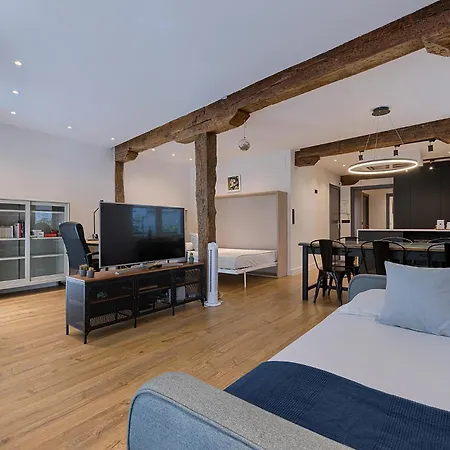 Moderno Y Lujoso En El Historico Casco Viejo Appartement