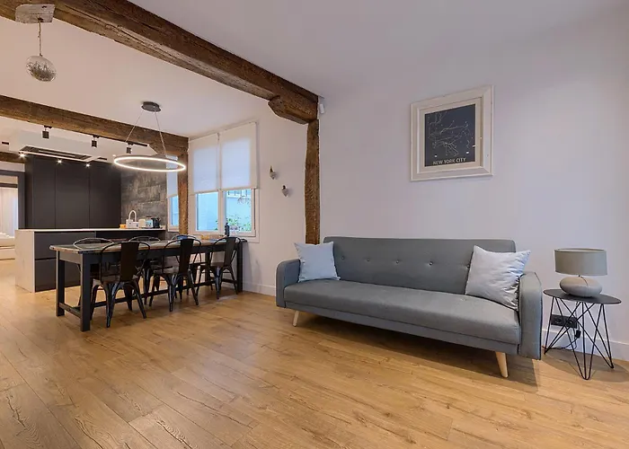 Апартаменти Moderno Y Lujoso En El Historico Casco Viejo