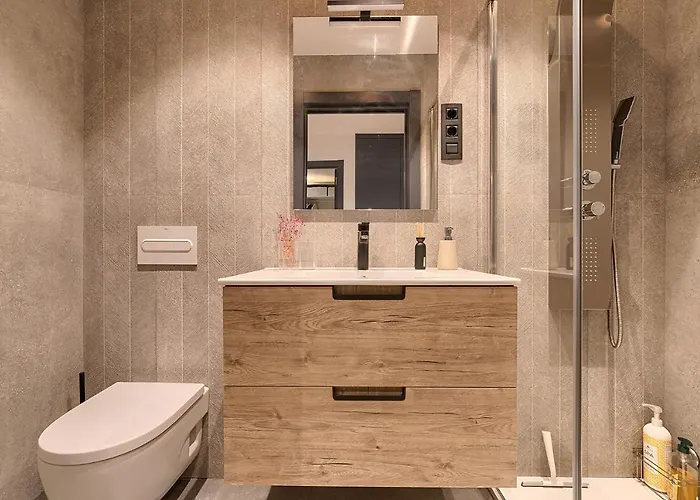 Moderno Y Lujoso En El Historico Casco Viejo Apartmán Bilbao