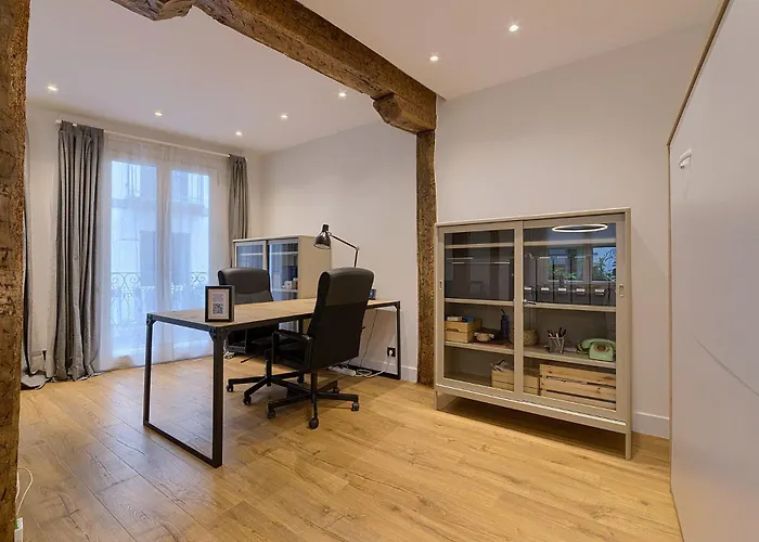 Moderno Y Lujoso En El Historico Casco Viejo Apartmán