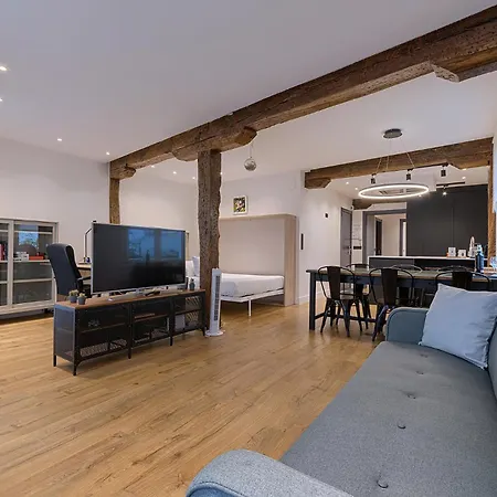 Apartamento Moderno Y Lujoso En El Historico Casco Viejo